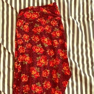 LulaRoe Tall and Curvy Leggings
